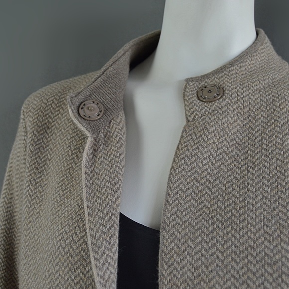Hekla & Co Merino Cardigan - Picture 6 of 6